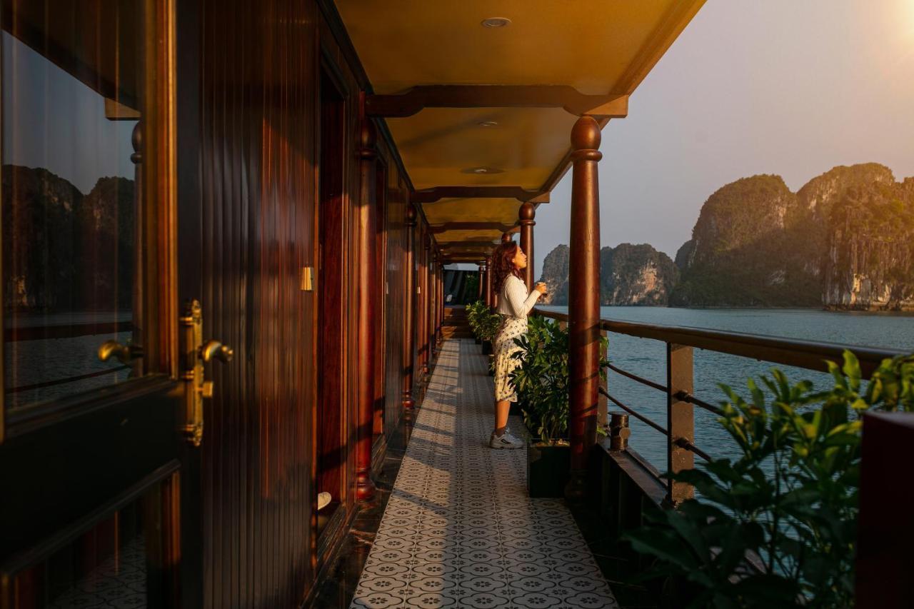 Nostalgia Halong Cruise Hotel Ha Long Luaran gambar