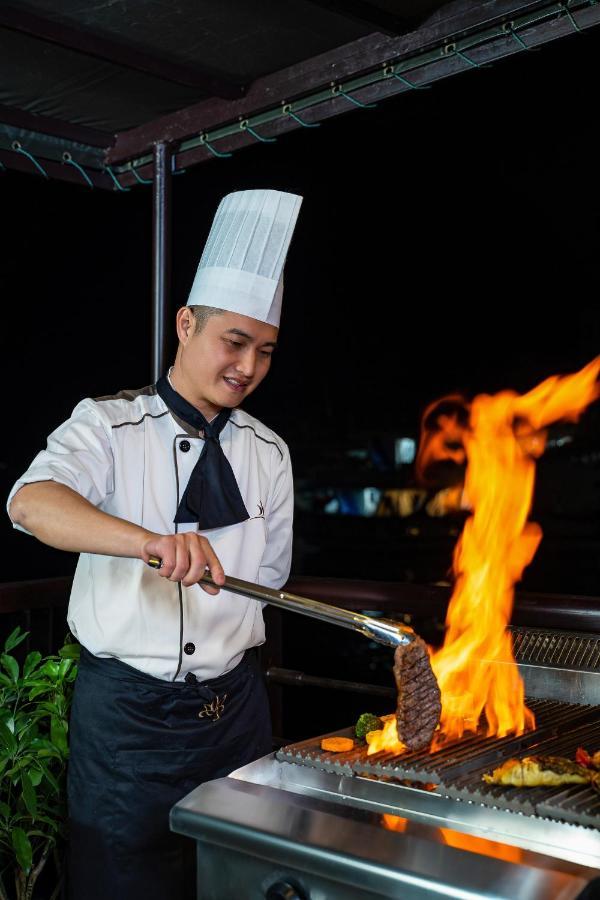 Nostalgia Halong Cruise Hotel Ha Long Luaran gambar